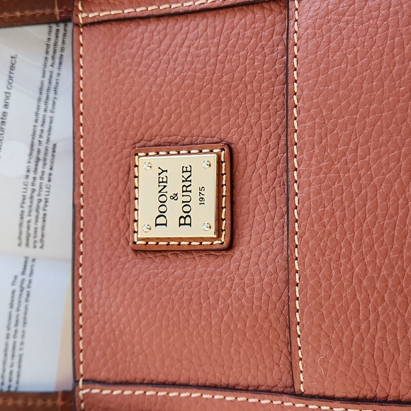 Beautiful Dooney & Bourke Chestnut  Pebbled Leather Lexington Shopper Tote 🤎🎁 - Picture 4 of 17